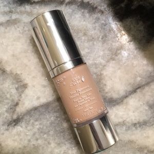 Fruit Pigmented Healthy Foundation